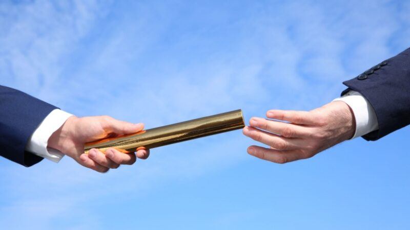 6 Telltale Signs Of Founder Dependence You Need To Know About